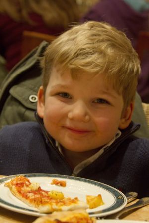 oliver pizza 1 sm.jpg